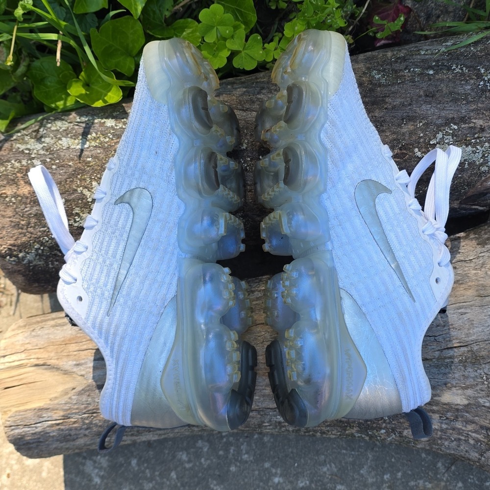 Size 5.5 (GS) - Nike Air VaporMax Flyknit 3 Low White Silver - Picture 6 of 10